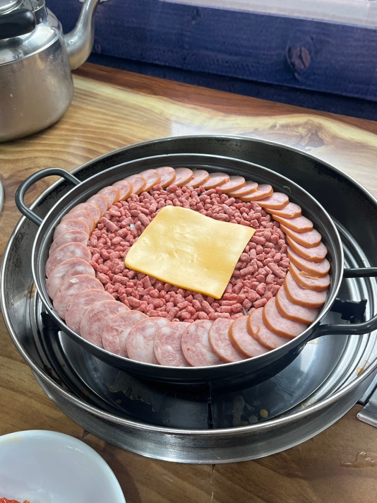 수원 인계동 맛집을 찾으신다면이나경송탄부대찌개