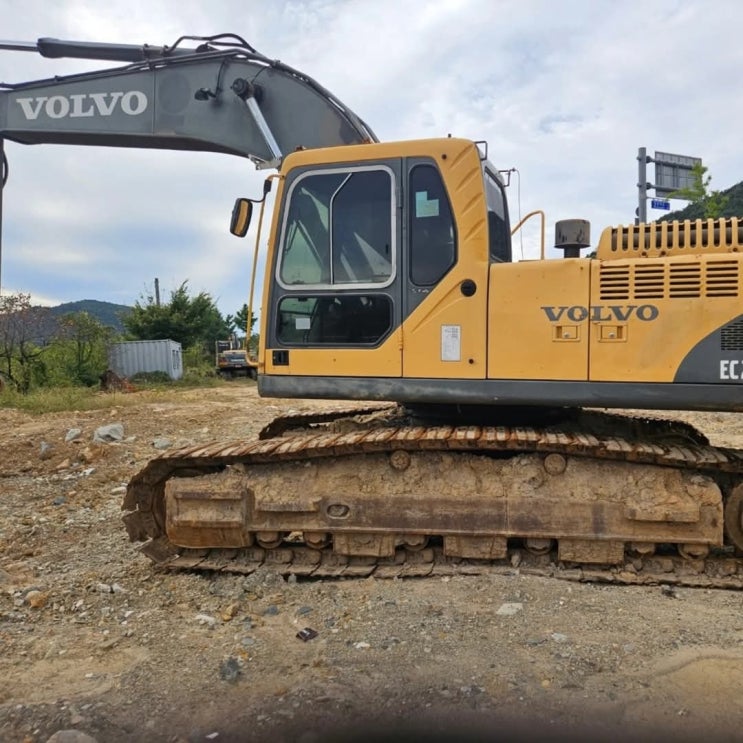 볼보 EC290B 2007년식 2500만원 판매합니다. 볼보 EC290B 2007년식 2500만원 판매합니다.