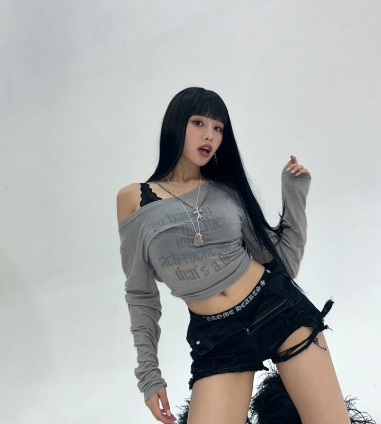  성남 미용실에서 만날 수 있는 차분한 스트레이트 매직펌, 나띠 헤어 스타일