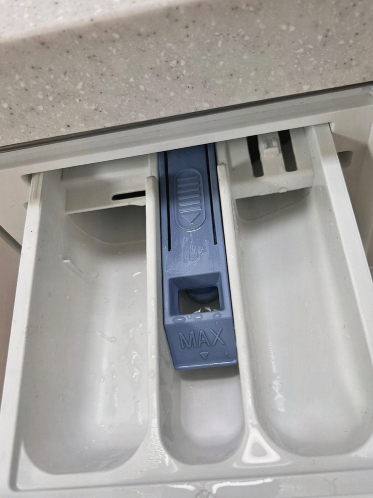  수원입주청소, 새 아파트 내부 구석구석까지 깨끗하게 청소해주신 경험