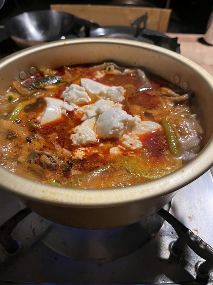 주간일기2 (셀프시공2, 한칸리모델링, 시골애 낙지볶음, 흑백요리사 밀키트, 굴순두부, 굴버섯전)