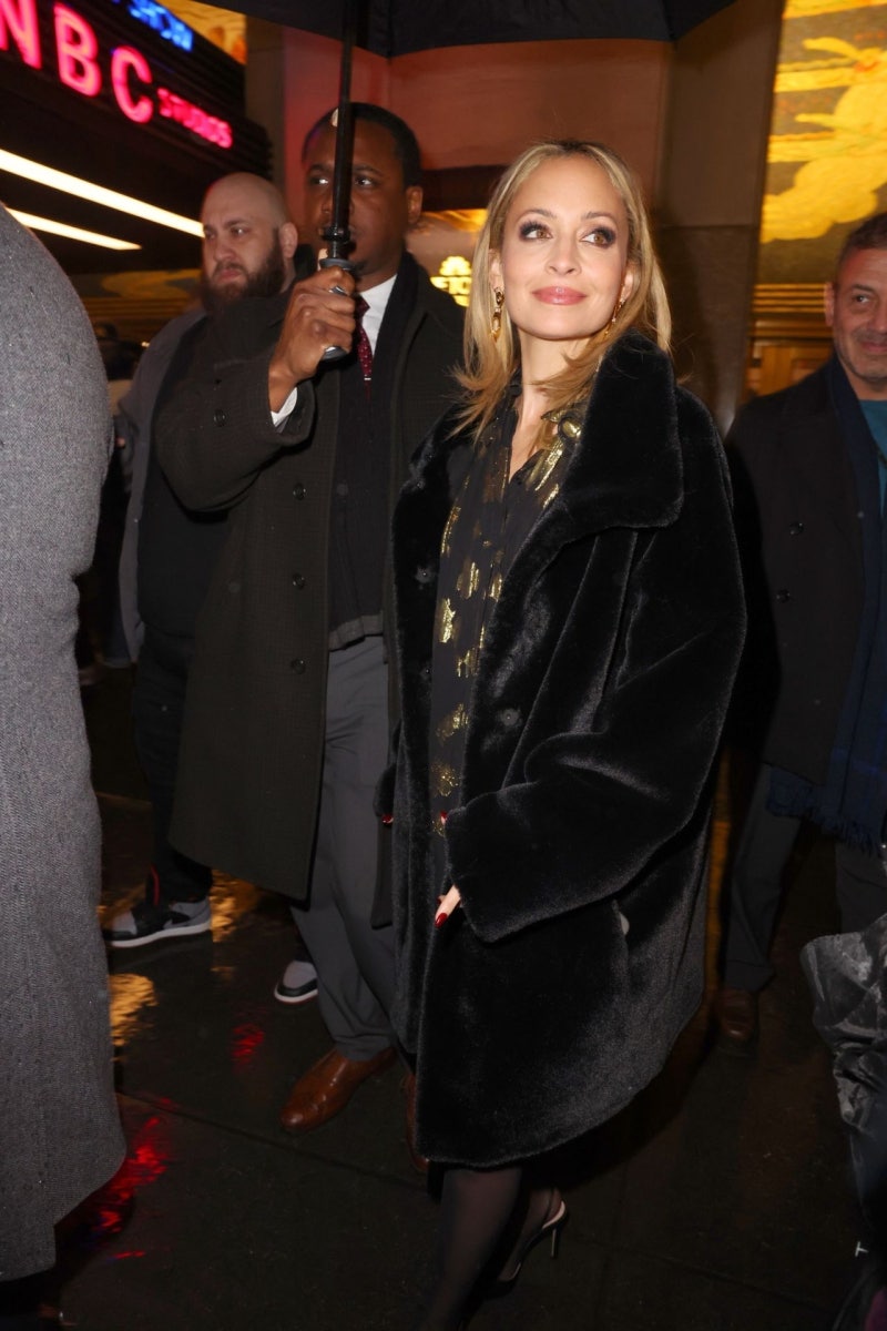 모으다 만 셀럽들 패션 자투리 사진들 27탄 (메간 폭스\u0026미켈레 모로네 열애설 전말) : 네이버 블로그, image size:800x1200