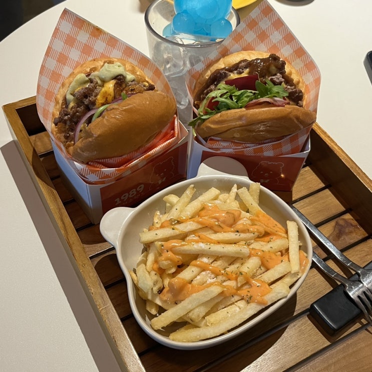  연남동 찐 맛집 햄버거 추천 1989버거스탠드