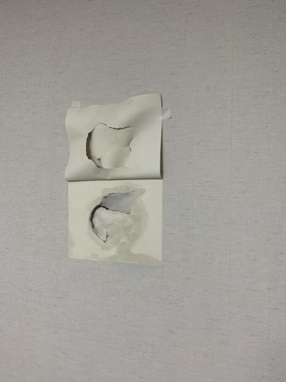 서울 찢어진 벽지 벽구멍 복원