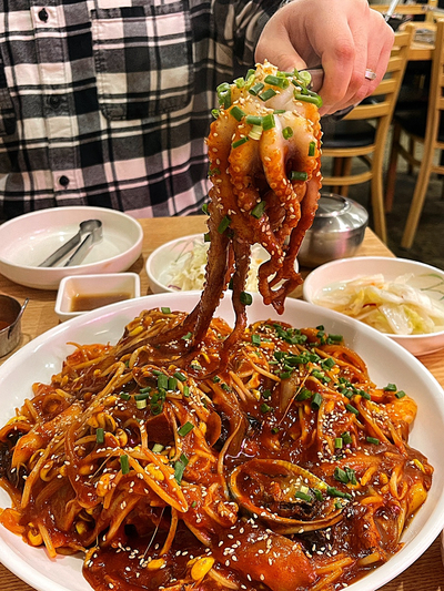  군산등뼈찜 파는 호돌이 해물 등뼈찜 감자탕 디오션 술집 추천함