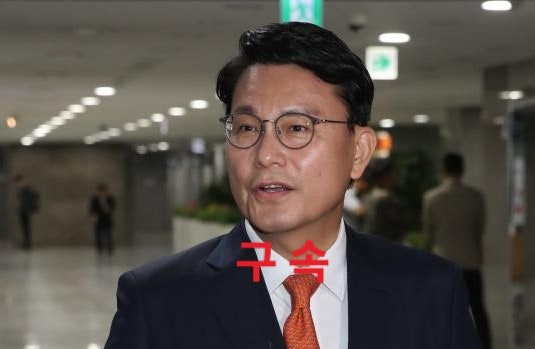 <b>명태균</b> 측 "윤 대통령, '<b>윤상현</b>에게 <b>공천</b> 확인·<b>지시</b>  곧 체포.구속