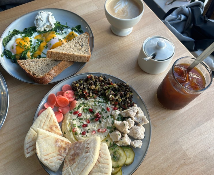  프라하 로컬 맛집 브런치 나만 알고싶은 카페 내돈내산 추천