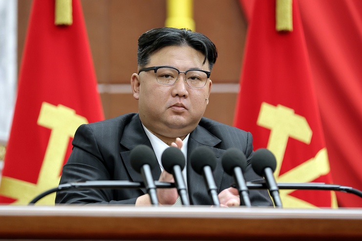 <b>북한</b>의 <b>윤석열</b> 대통령 <b>탄핵</b> 소추안 <b>가결</b>에 대한 침묵, 그 배경은?