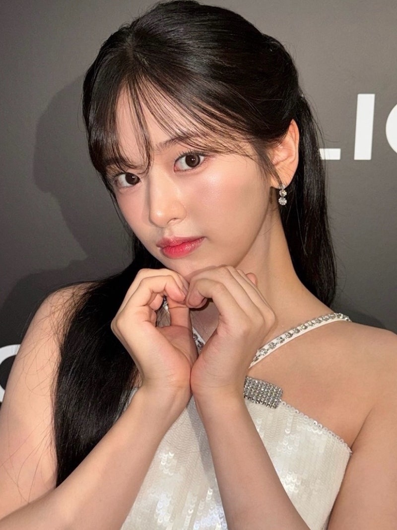 IVE安兪眞自拍合輯：安댕댕的Instagram