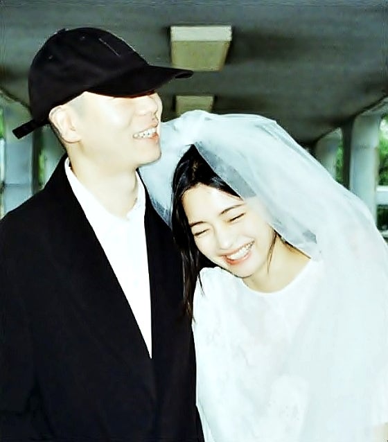 남달랐던 혁오밴드 오혁❤️황지민 결혼식 웨딩드레스.. 미모의 신부 황지민 누구길래?