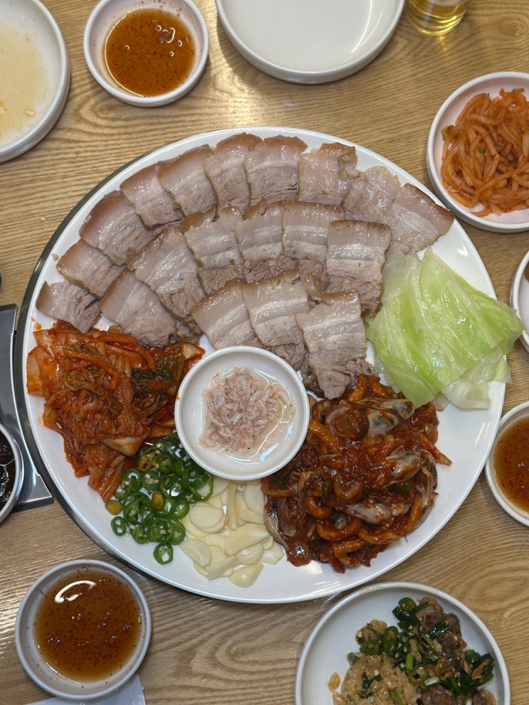  교대역 술집 - 서초동 교대국밥포차 한식 오마카세 삼촌카세 굴보쌈 맛집