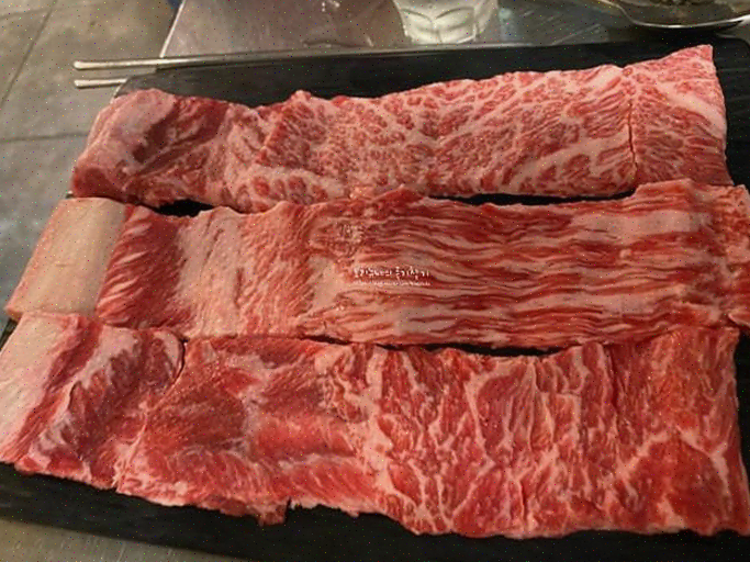  부모님과 함께한 부산 마린시티 안동갈비, 다양한 고기를 맛보며 행복한 저녁