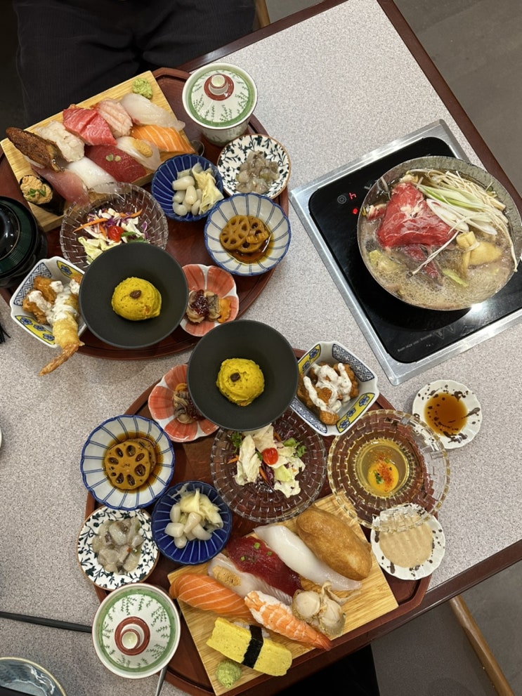  신촌 스시도쿠 현대백화점 맛집 스키야키까지!