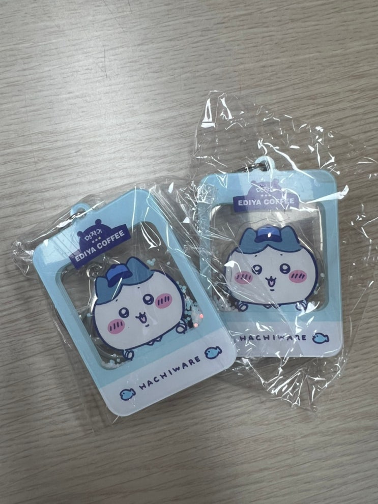  이디야 먼작귀 콜라보 치이카와 키링 랜덤 뽑기/쿠션 파우치 머그잔 둘러보기