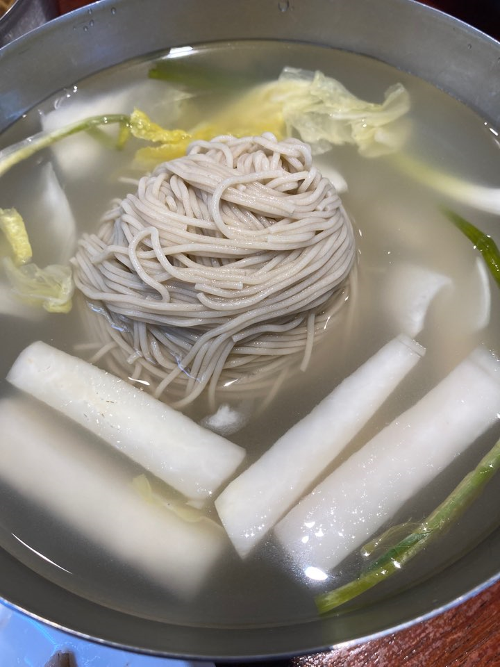  동치미, 겨울을 담은 시원한 맛의 비밀 – 역사와 이야기