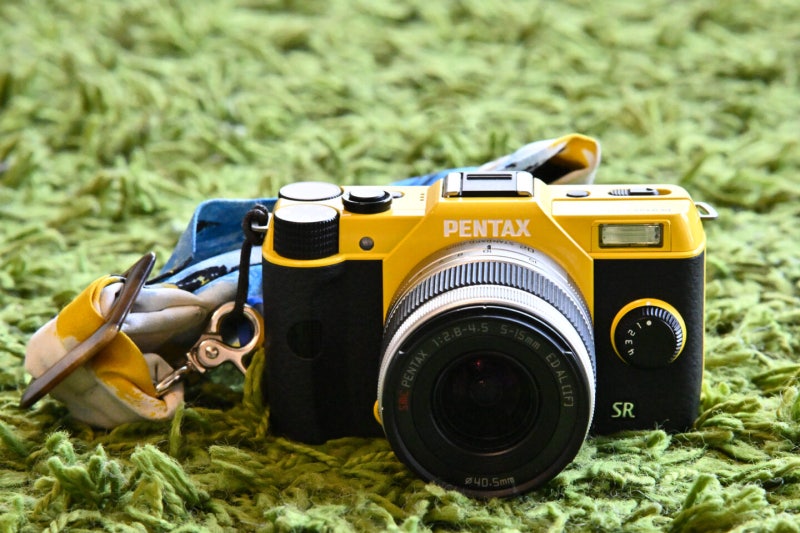 펜탁스다움 가득! 손바닥 크기의 2세대 나노 일안 'PENTAX Q10'(번역)