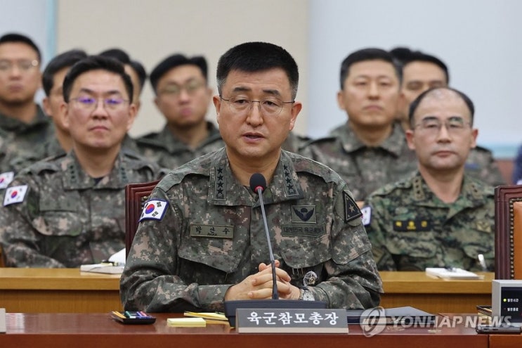 현직 육군 수장 구속은 '12·12' 정승화 총장 이후 45년만 현직 육군 수장 구속은 '12·12' 정승화 총장 이후 45년만
