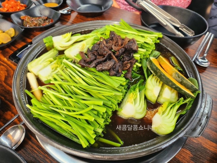  춘천 오리백숙 맛집 '나능이 능이버섯백숙 우두점'