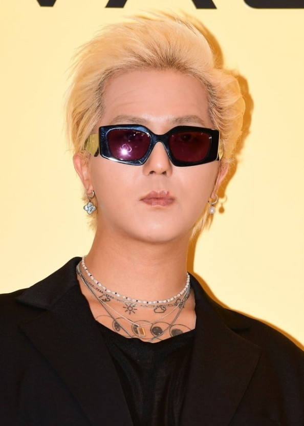 송민호, 부실 복무 의혹 논란 소집해제 6일남기고 공황 양극성 장애 진단 송민호, 부실 복무 의혹 논란 소집해제 6일남기고 공황 양극성 장애 진단