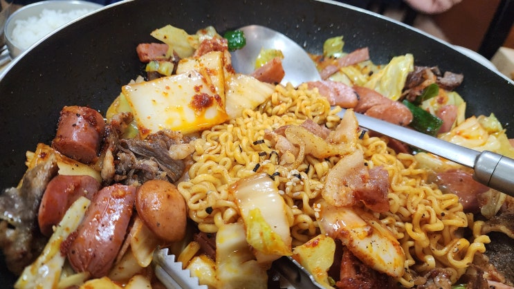  잠실 장미상가 실비부대볶음 국내 서울 맛집 여행 노포 데이트 가볼만한곳
