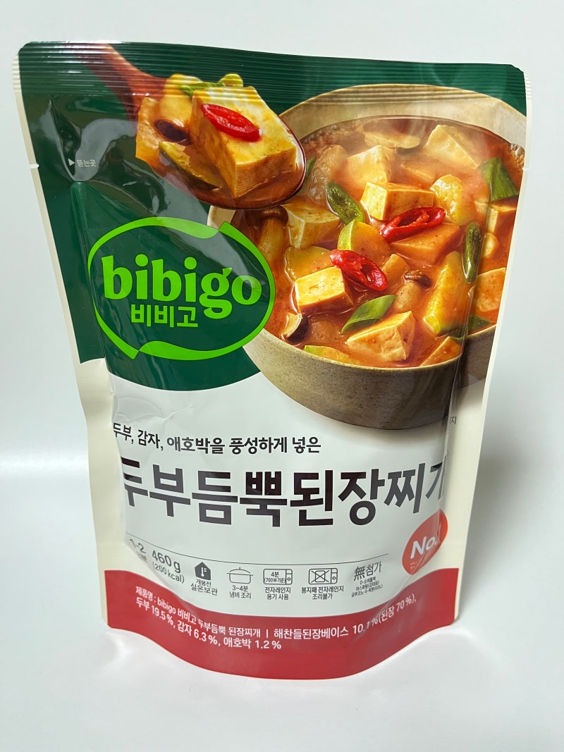 내용물이 푸짐한 비비고 두부듬뿍된장찌개 (차돌된장찌개 비교)
