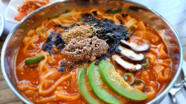  강릉 장칼국수 맛집 회산장칼국수에서 즐긴 현지인 추천 별미