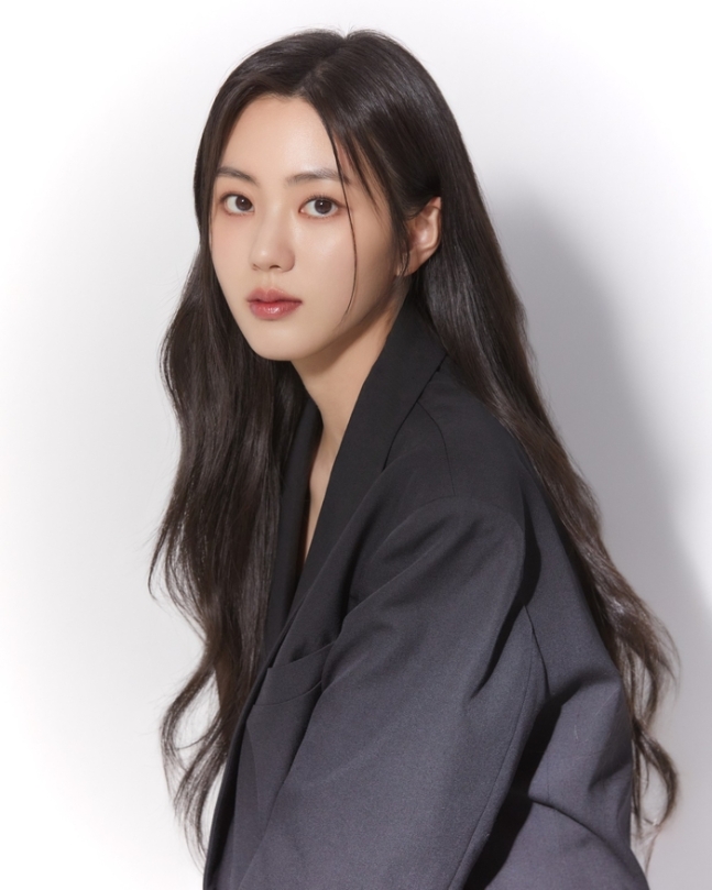권은빈, 청춘 사극 ‘체크인 한양’ 캐스팅…배인혁·김지은과... 