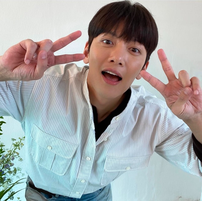 지창욱 비비와의 호흡과 군대는?