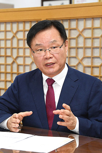 공직선거법 위반 <b>홍남표</b> 창원시장 항소심 징역형 선고 <b>당선무효</b>형