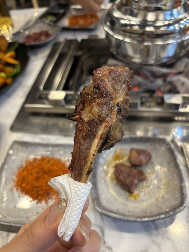  대학로 저녁식사 추천 양꼬치와 지삼선이 맛있는 혜화양육관