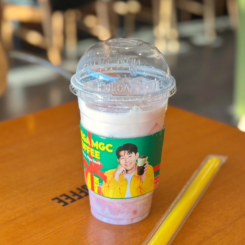 메가커피 딸기라떼 꿀팁옵션 어떤맛일까?