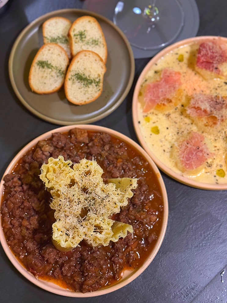  스무스서울 충무로 을지로 3가 뇨끼 맛집 분위기 최고