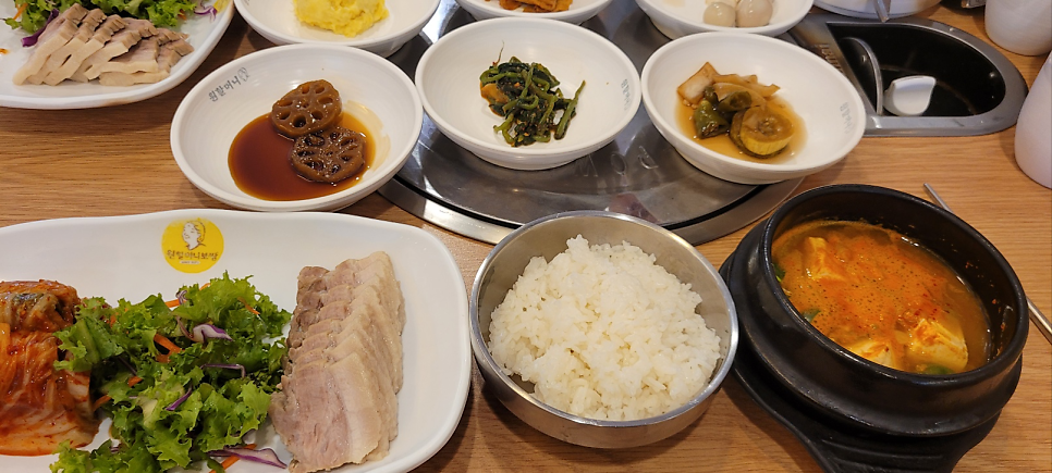 원할머니보쌈족발 남원도통점 사진 4