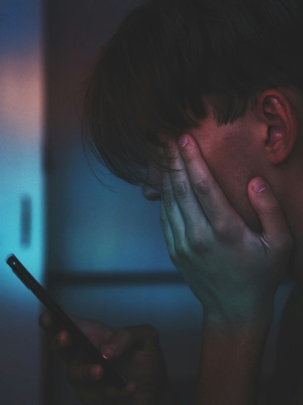 "내 장례식에 누가 와줄까" 스스로를 가둔 청년들 "내 장례식에 누가 와줄까" 스스로를 가둔 청년들