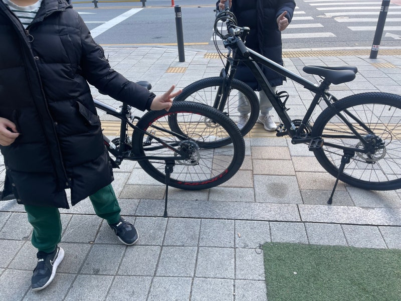 송파 위례신도시 자전거매장)지오닉스MTB자전거 마젠타370D 2대 출고 !