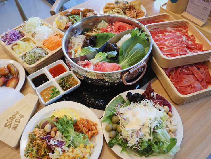  모던한 인테리어 속에서 점심으로 맛있는 샤브샤브 즐겼어요 [샤브올데이 서울가산점]