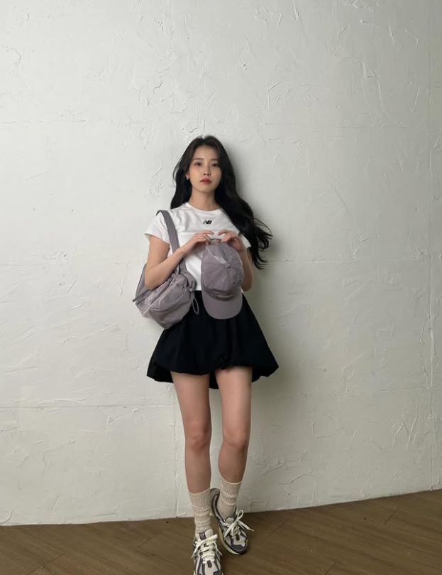 '탄핵 찬성 리스트 CIA 신고' 논란, 아이유·<b>이승환</b> 등 연예계... 
