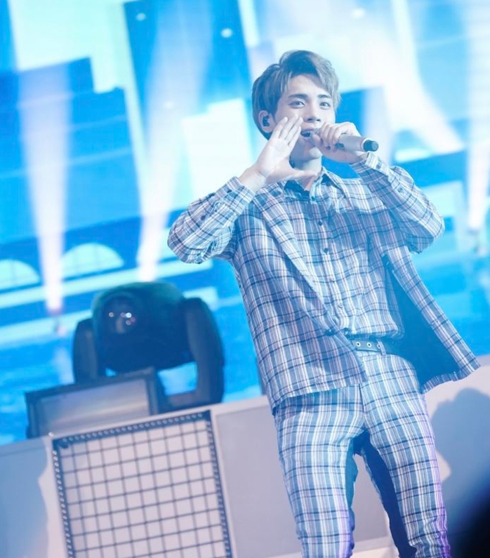 <b>샤이니</b> <b>종현</b> 향년 27세 <b>추모</b>... 멤버들 <b>민호</b> 온유 키 태민... 