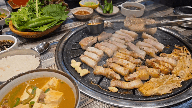  사상 고기집 삼환축산 사상점: 신선한 한우와 돼지고기를 즐길 수 있는 가성비 맛집