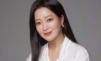 김희선, 겨울 여신의 우아한 비주얼! 프로필 나이 키 가족 학력 MBTI 인스타그램 이이남 미디....