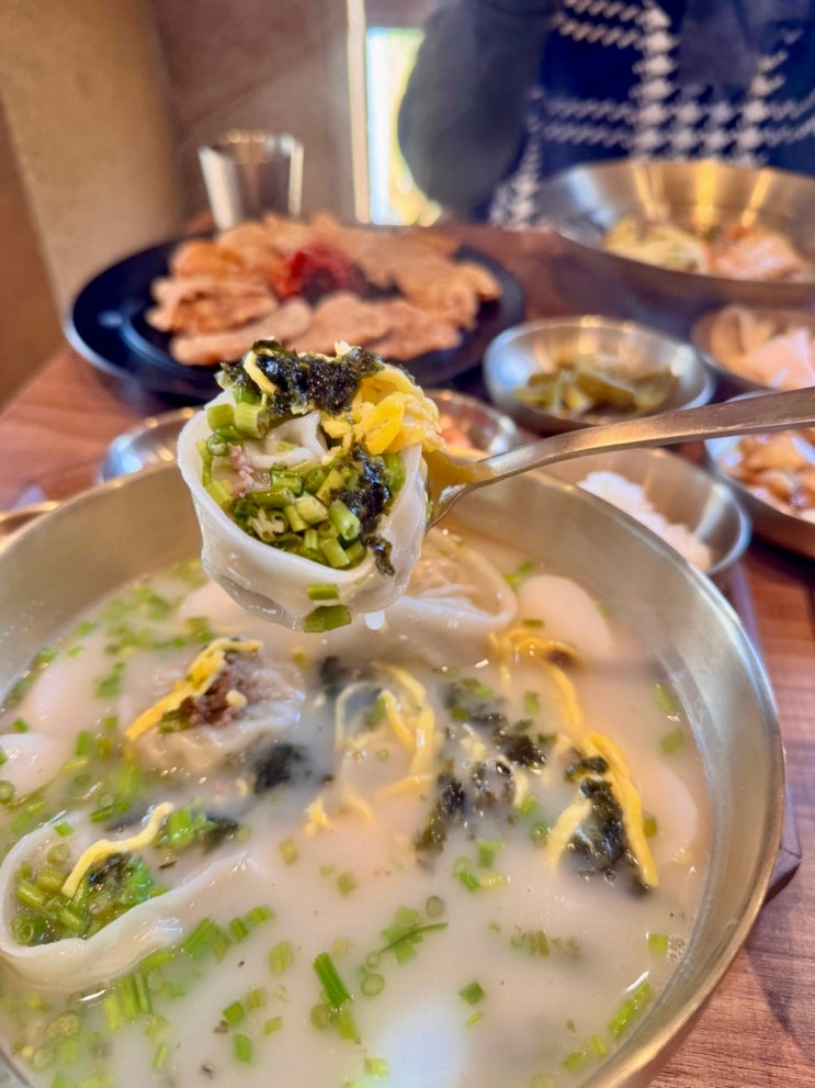  [부산 동구 부산역] 밀해담: 골동밀면, 떡만두탕반, 육전