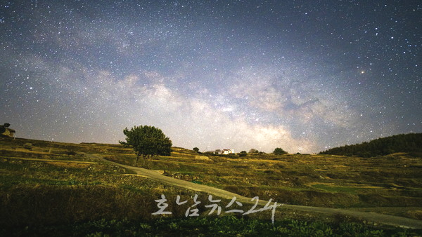  산과 바다, 하늘이 모두 푸르른 완도 청산도 ‘2024 한국 관광의 별’ 선정