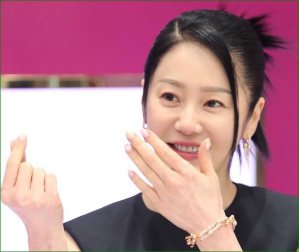 <b>고현정</b>, <b>나미브</b> 촬영장서 쓰러져? 건강에 무슨 일? 투병? 응급실