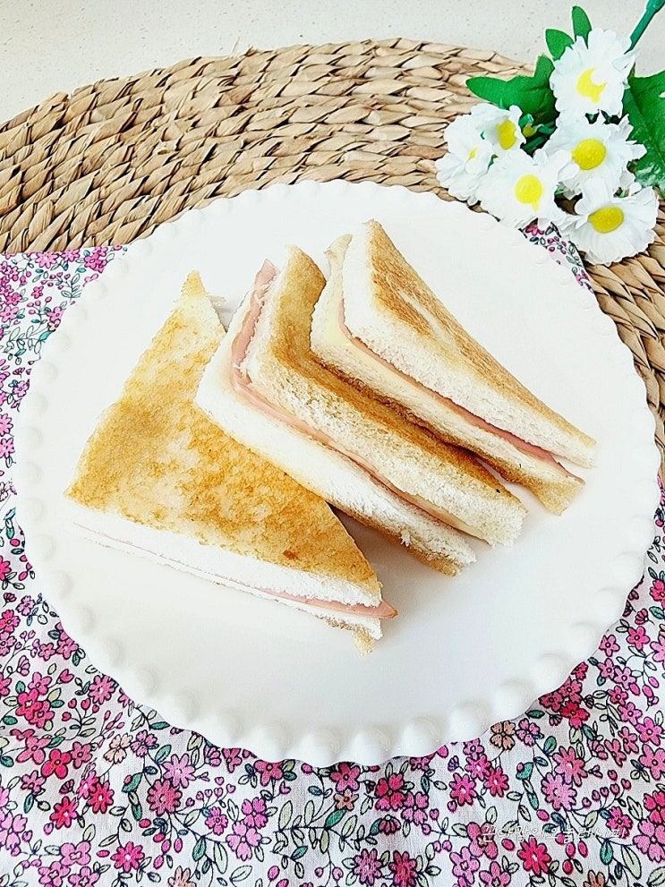  크로크무슈 만들기 바삭하고 달콤한 프랑스식 샌드위치 크로크무슈 뜻 알아보기