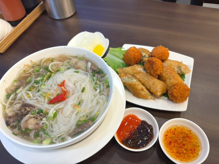  강서구 등촌역 신상 맛집 진한 쌀국수와 짜조가 맛있는 미포유