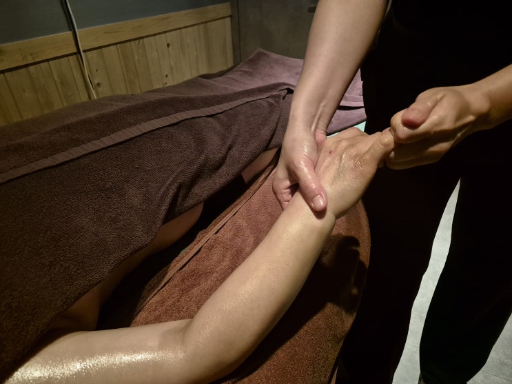  창원마사지 출산 후 통증관리로 방문한 1:1전문 제이테라피 창원점