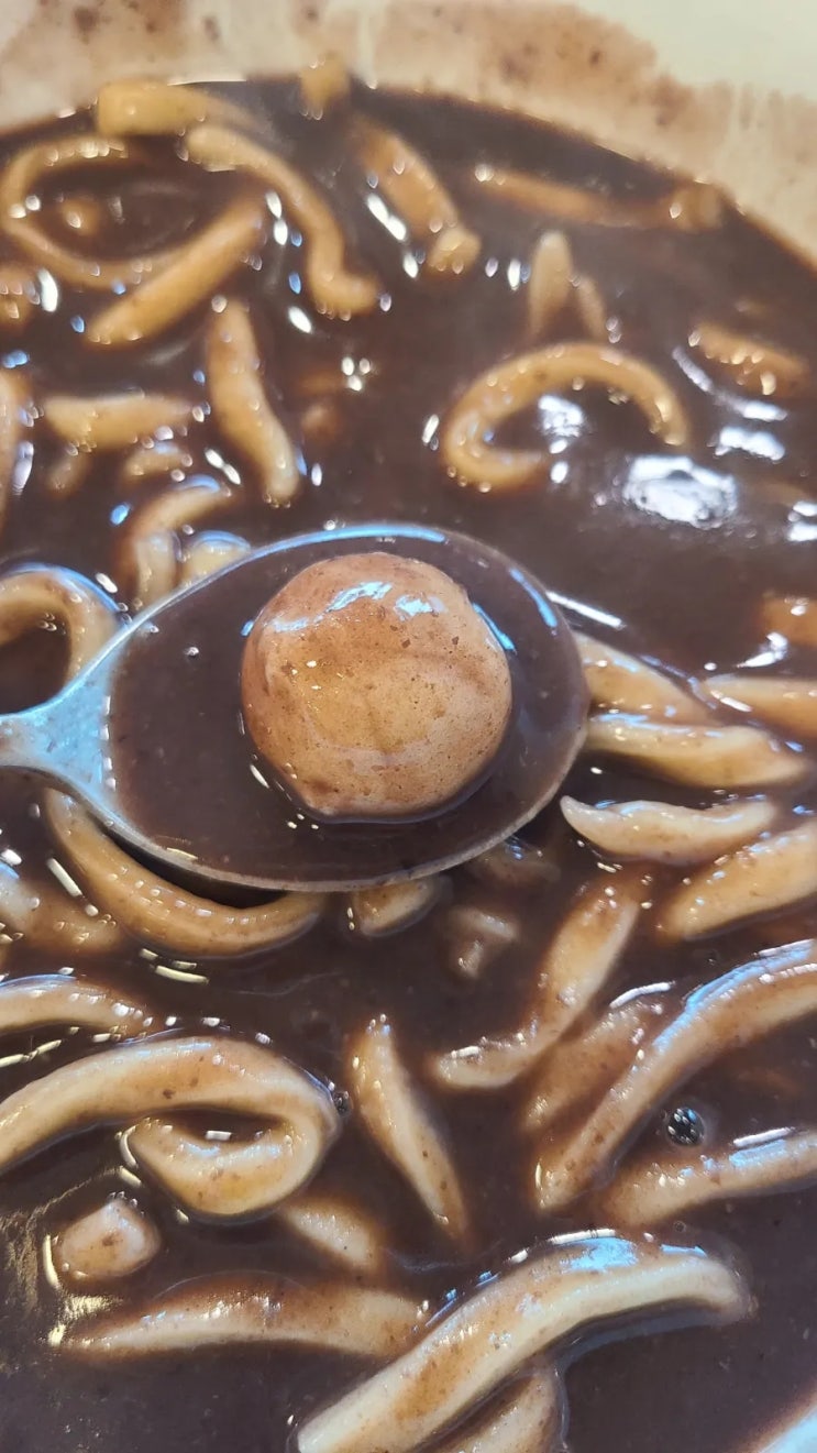 불광천 줄서서 먹는 팥칼국수 새알팥죽 맛집 맛있는칼국수
