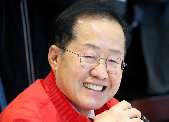 "난 <b>명태균</b>에 놀아난 일 없다…사람 볼 줄 알아" <b>홍준표</b> 단언... 