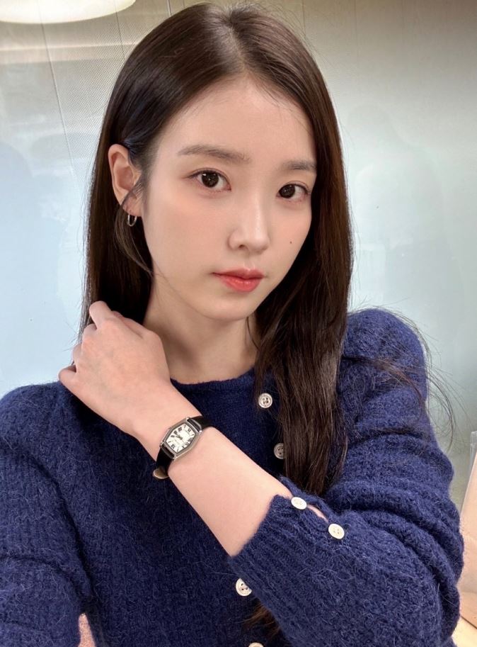 유리, 뉴진스 선결제에 탄핵 집회·시위 참가자들 <b>별점 테러</b>