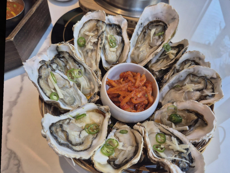  [배곧맛집] 함돈 배곧직영점, 다양한 반찬과 고기의 조화가 특별한 회식 장소